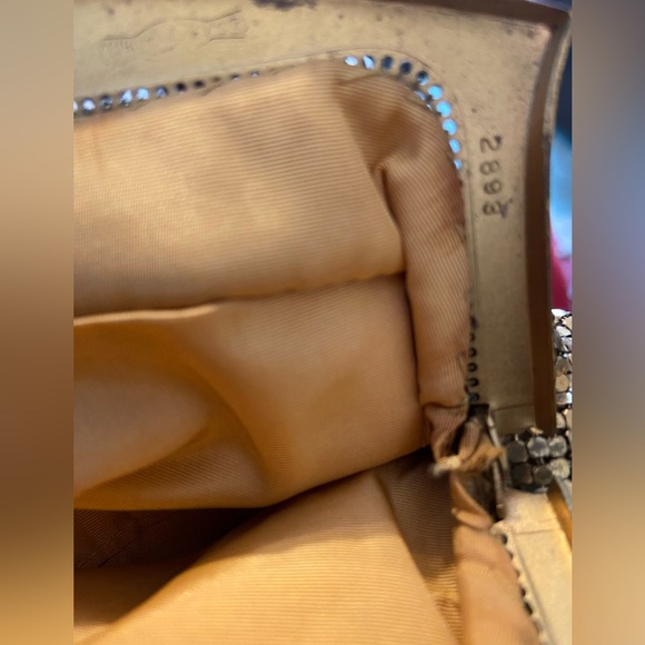 Vintage Whiting and Davis, Gold Tone, Kisslock Evening Bag.  Made in the USA. - Picture 8 of 8